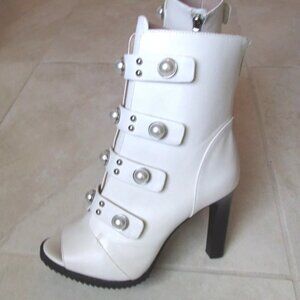 Karl Lagerfeld Paris BRAYDEN Bone Hi-Heel Bootie NWOT